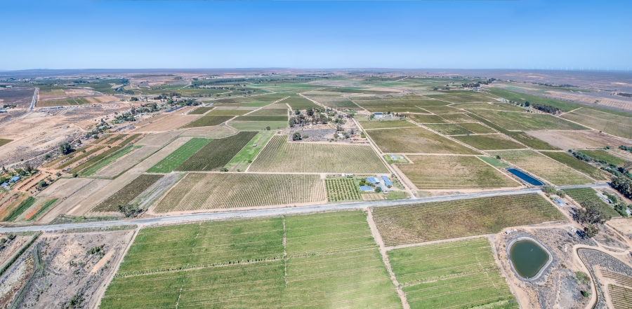 6 Bedroom Property for Sale in Koekenaap Western Cape